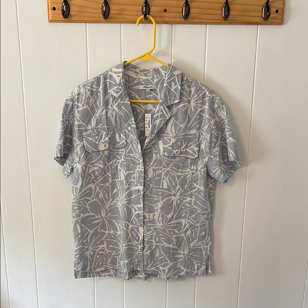 Floral short sleeve button up
